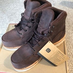 Brand new in box Men’s Red Wing Shoes Traction Tred Lite  size 10.5